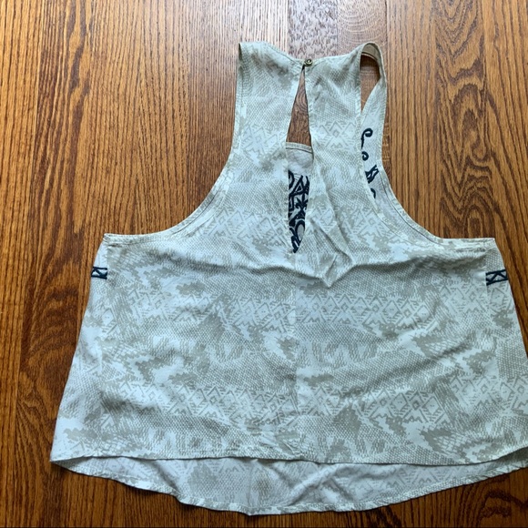 Ecoté x Urban Outfitters High Neck Flowy tank S - Picture 11 of 11